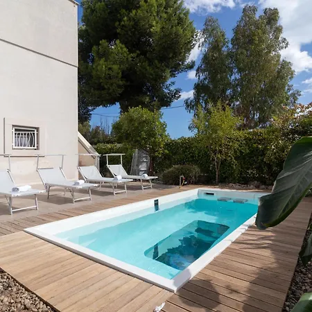 Water Run Villa *